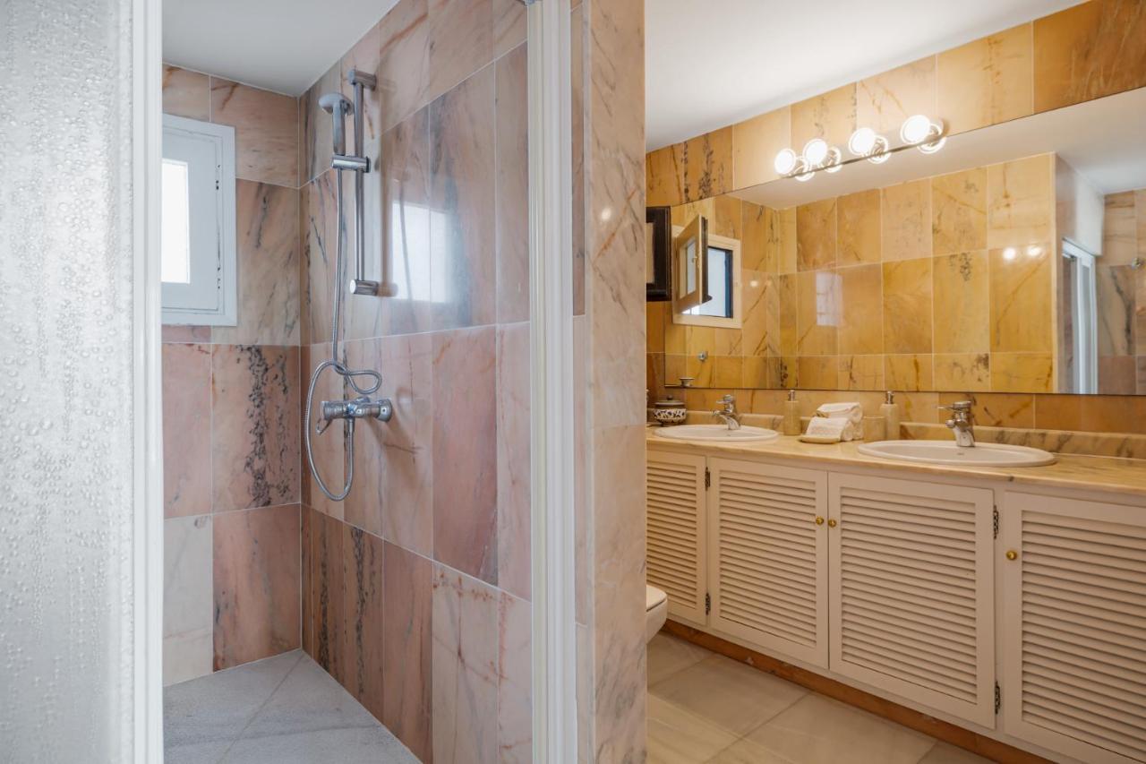 Apartament Luxurious Frontline Penthouse In Puerto Banus Marbella Zewnętrze zdjęcie